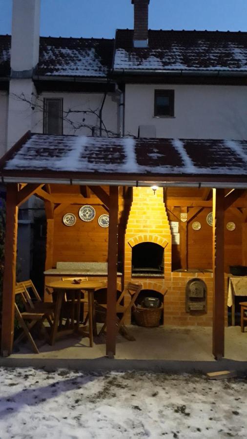 Molnar Vendeghaz Bed & Breakfast Praid Dış mekan fotoğraf